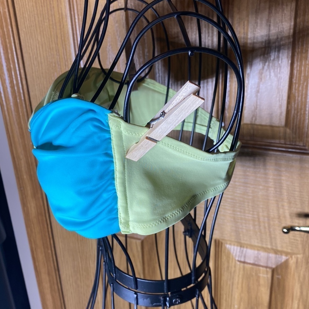 Victoria’s secret’s bikini top🏖 - Picture 2 of 5